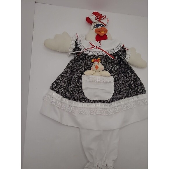 Vintage Handmade Mother Hen and Chick, 23” Long With “Dress Pouch” Hand Covering - Picture 2 of 13